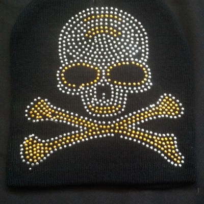 Skull Crossbones Beanie Black